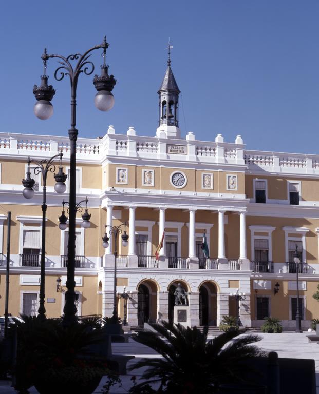 Aparthotel Mm Badajoz Exterior photo